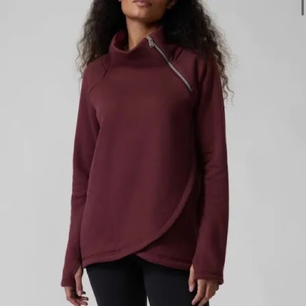 Athleta Cozy Karma Asym Pullover Sweater in Maroon - Size Medium